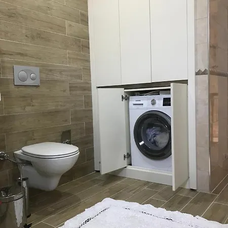 Luxury Duplex With Garden * 시데