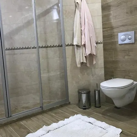 Luxury Duplex With Garden * 시데