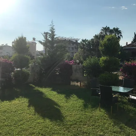 아파트 Luxury Duplex With Garden 시데
